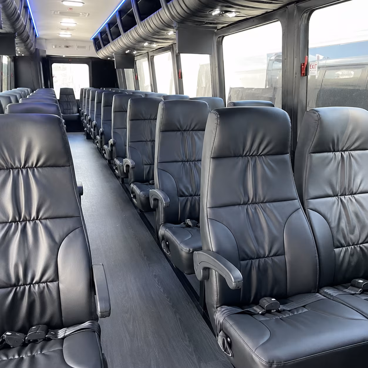 airport shuttle buses for hampton wedding guests flying into norfolk or newport news