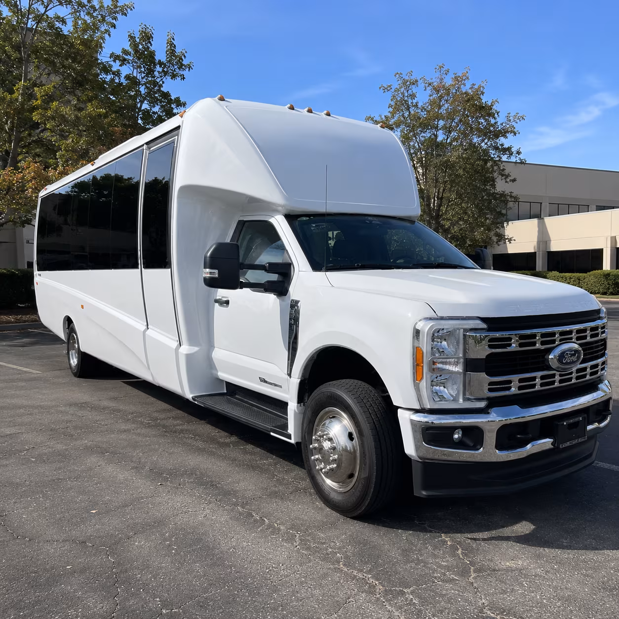 employee shuttle buses for hampton roads commuters and corporate campuses
