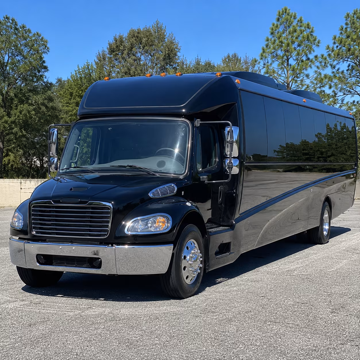 hampton 18 passenger minibus