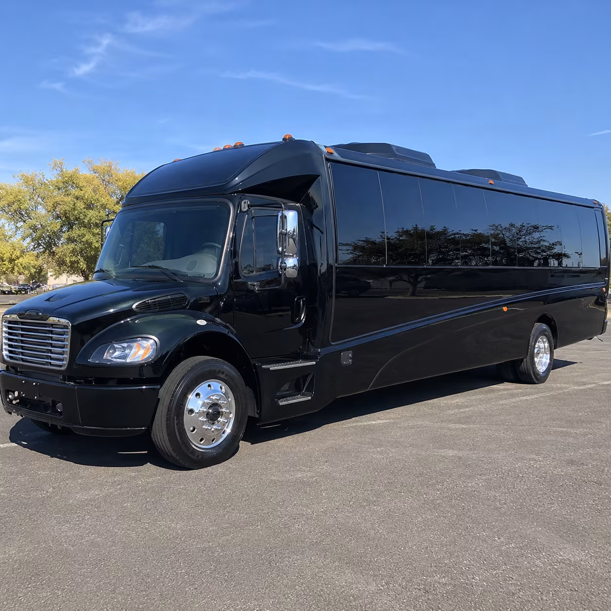 hampton 25 passenger minibus