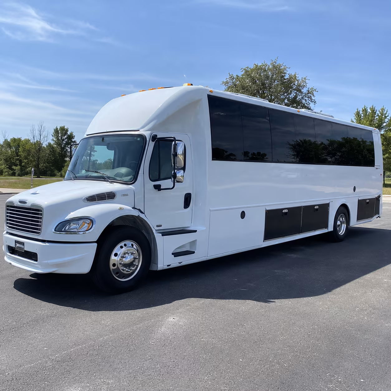 hampton 40 passenger party bus