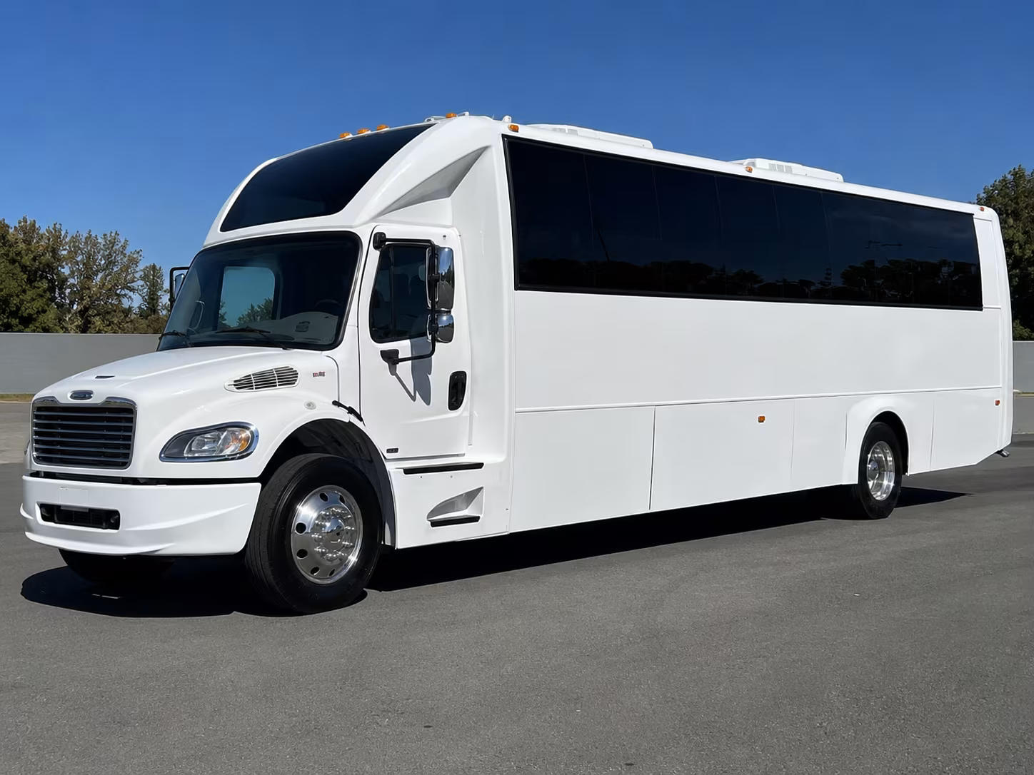 hampton corporate party bus rental