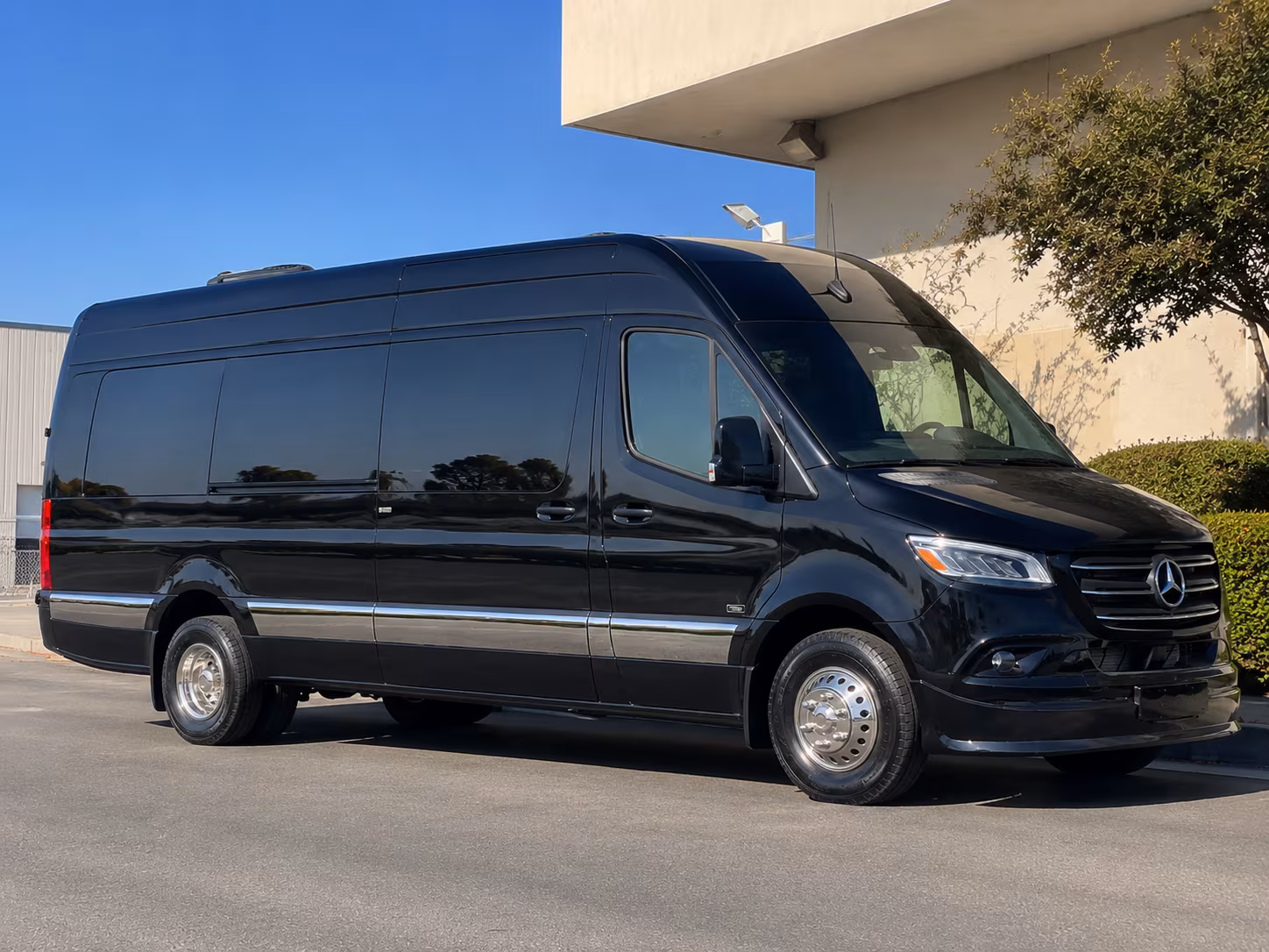 hampton sprinter limousine