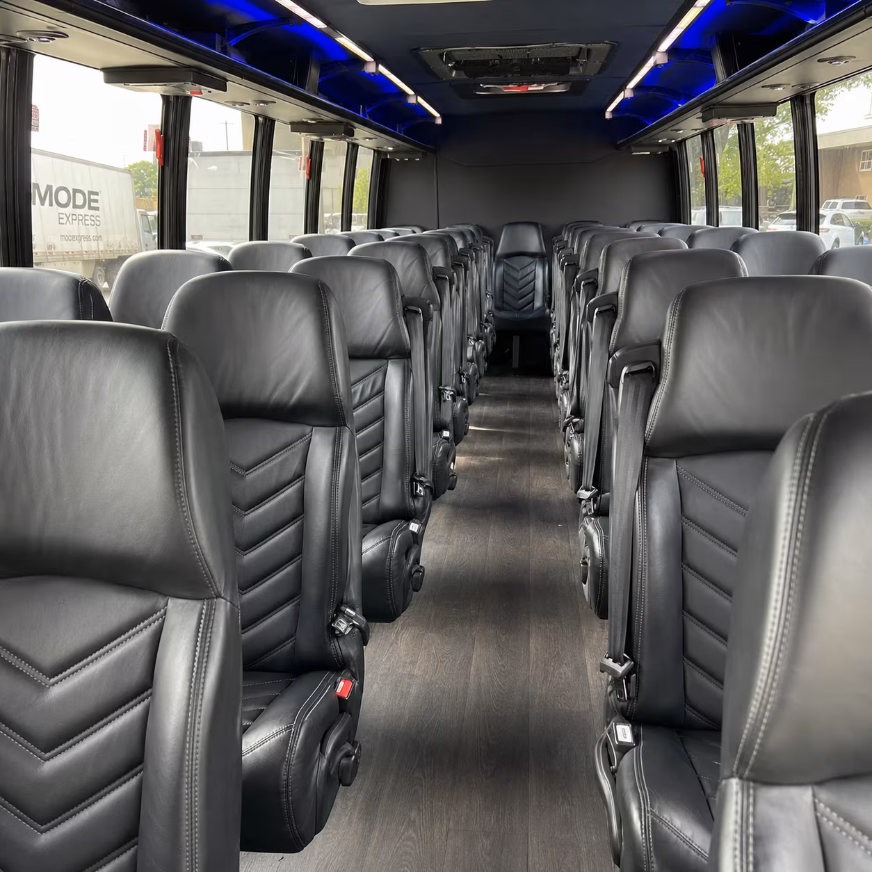 minibus rentals for small group wine tours around hampton roads