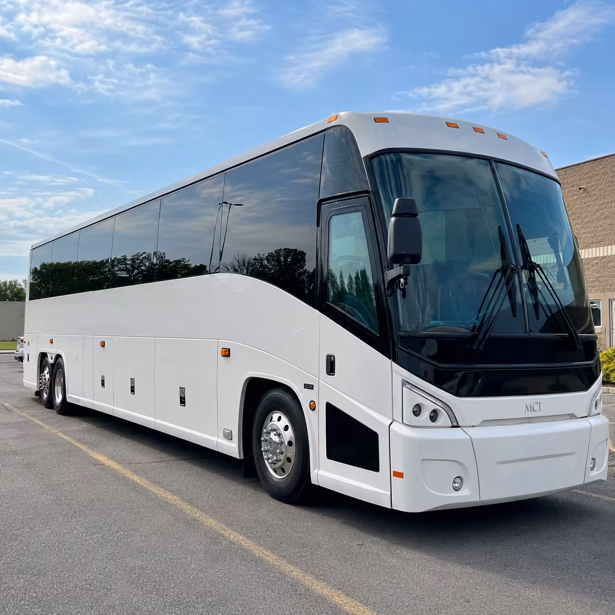 out of state charter bus service from hampton for sports concerts and group events