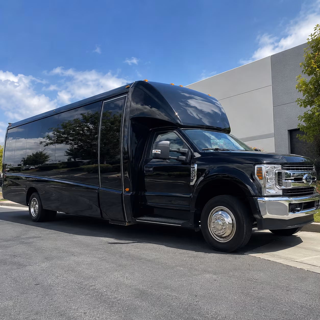 pre prom dinner and venue shuttle buses in hampton