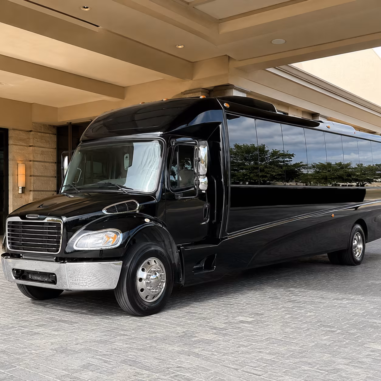 weekly worship shuttle buses for hampton congregations